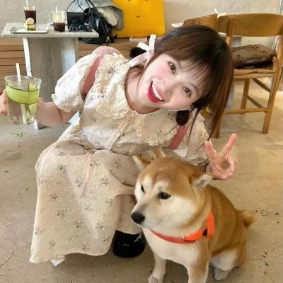 驼背人与舞女